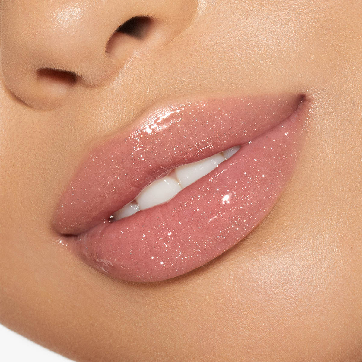 KYLIE COSMETICS HIGH GLOSS (BRILLO LABIAL)